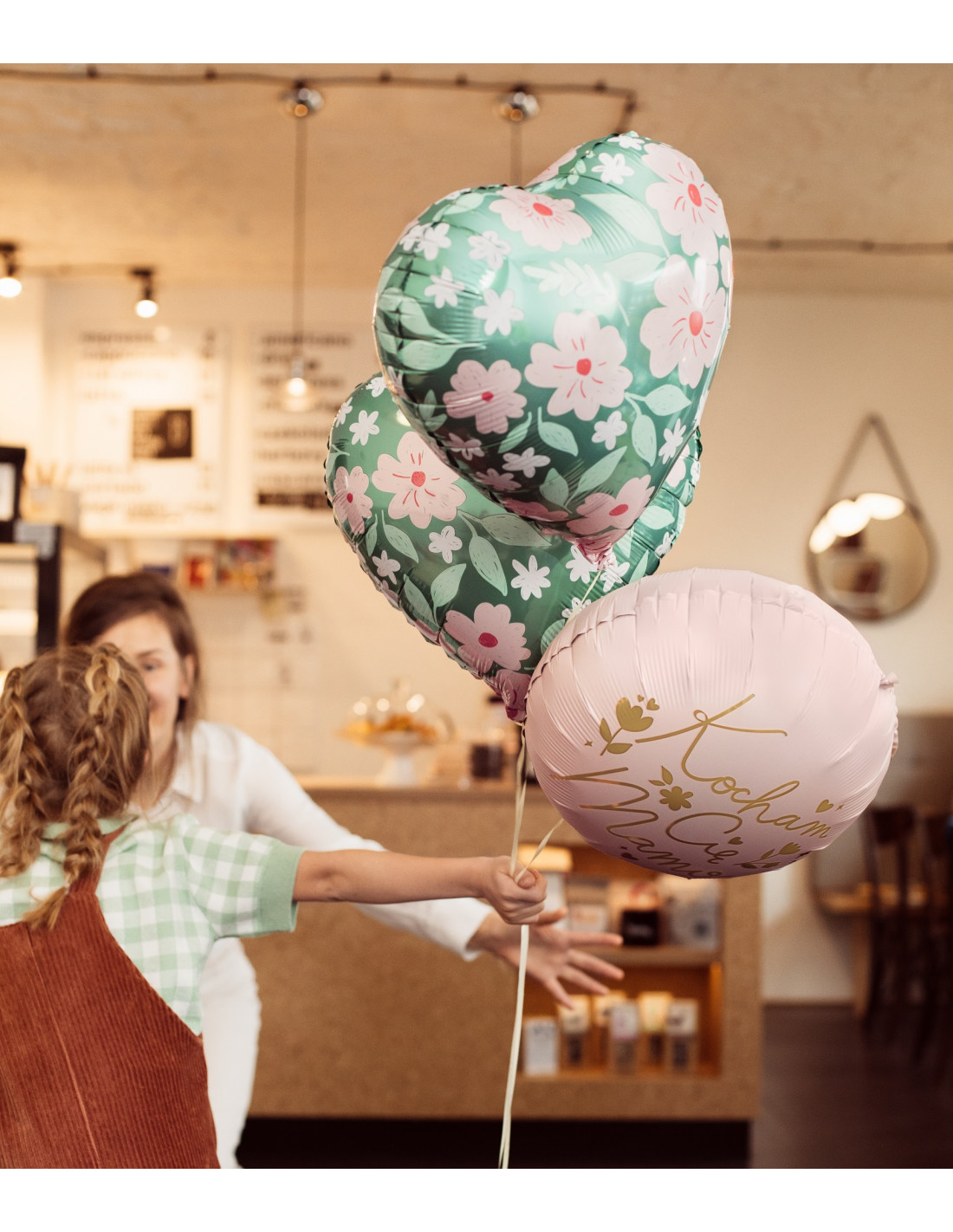 Ballon Coeur avec Fleurs en Aluminium - Les Bambetises