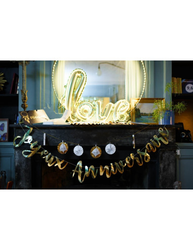 Guirlande décorative dorée écriture "Joyeux anniversaire"